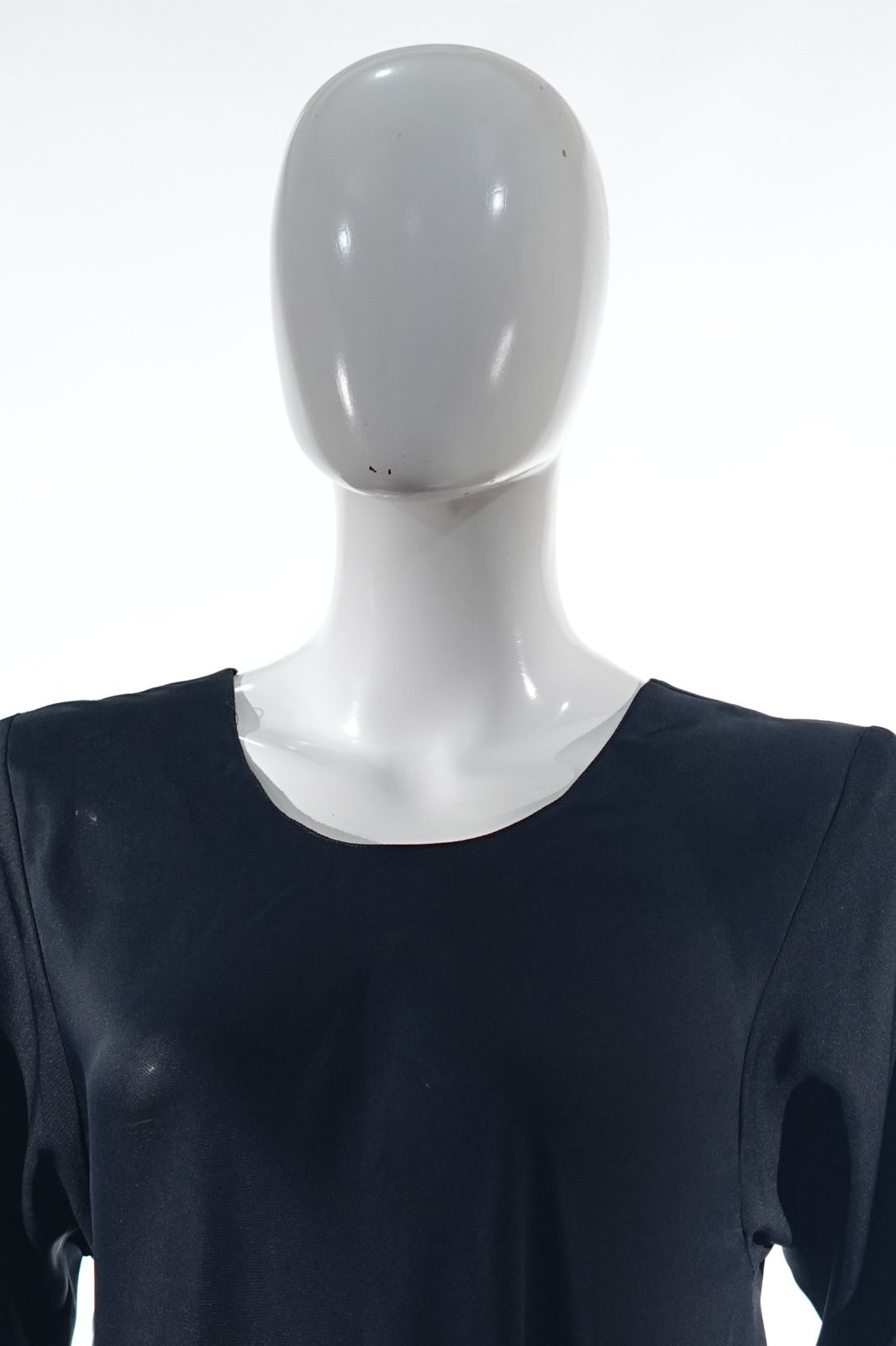 Niddah Fabric - Black and Black Em - Open Sleeves
