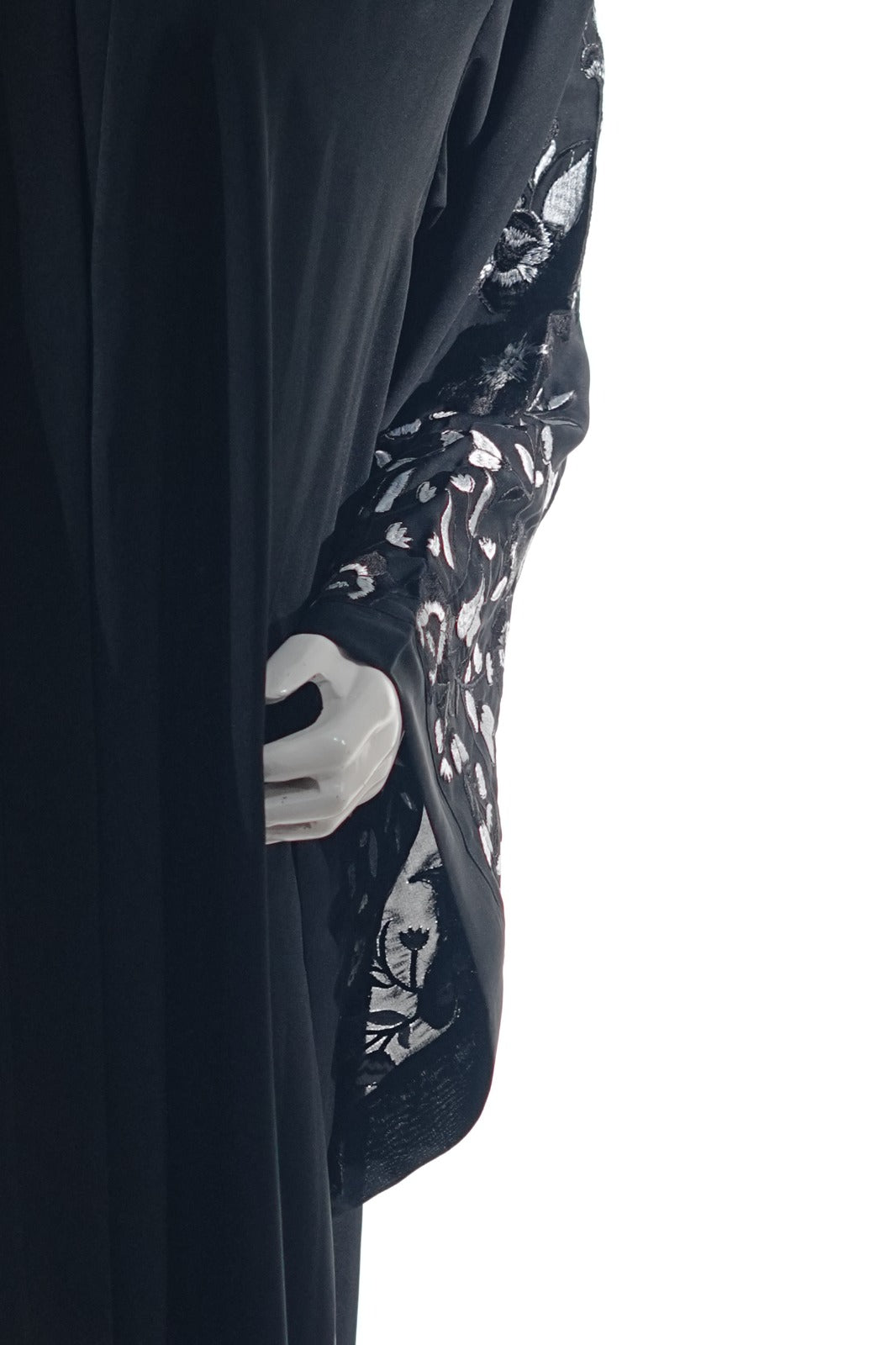 Niddah Fabric - WH Leaf - EBM Black
