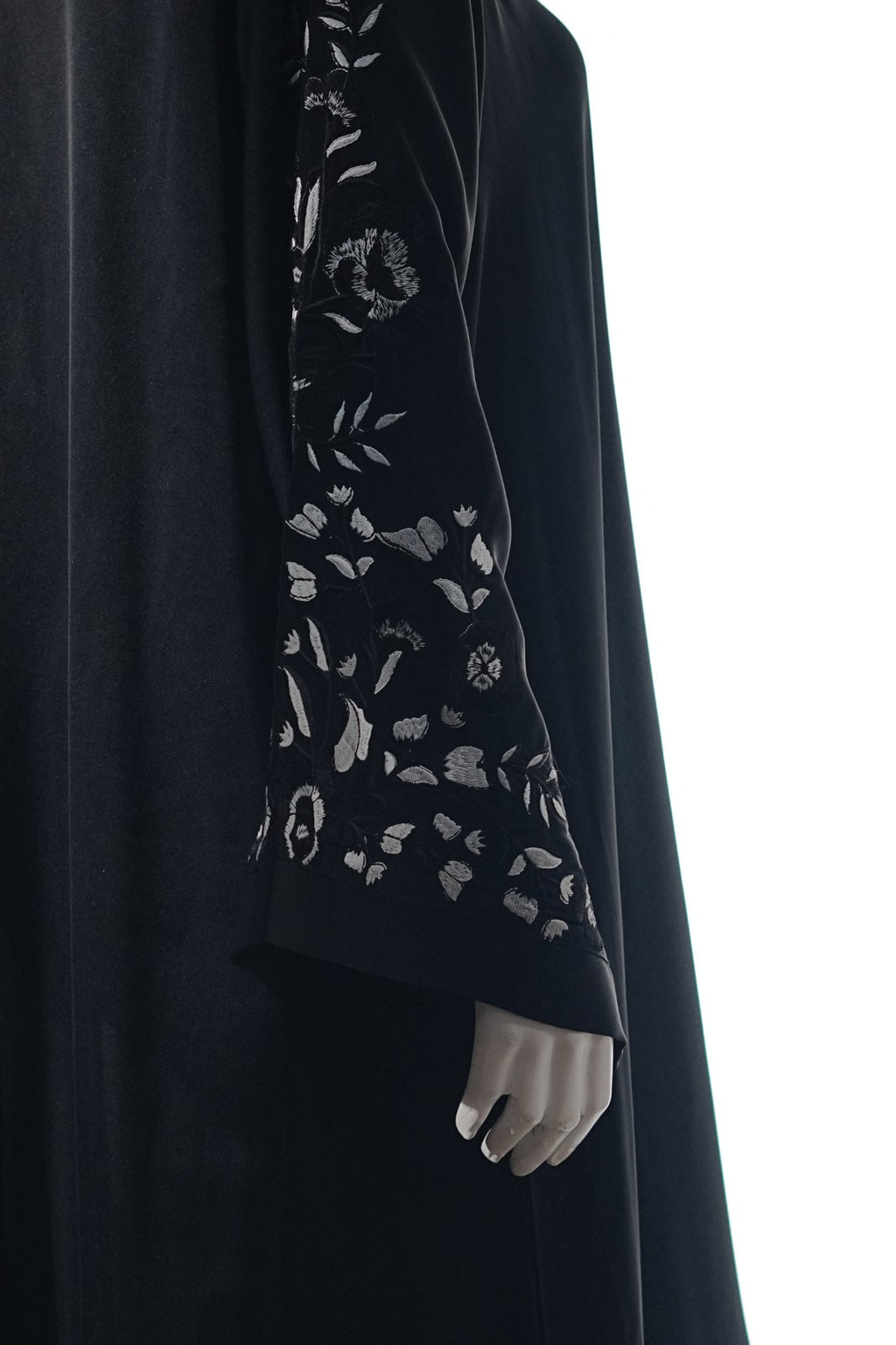 Niddah Fabric - WH Leaf - EBM Black